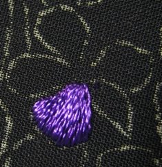 Майстер-клас вишивки. Вишиваємо фіалки