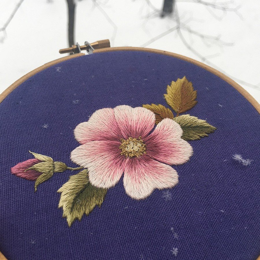 Как вышить цветок гладью: мастер-класс для начинающих